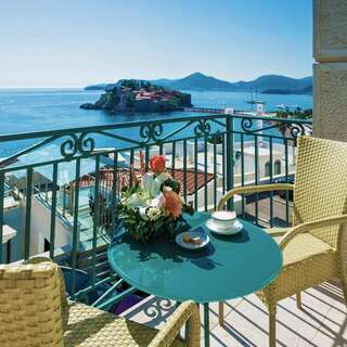 Отель Hotel Azimut Свети-Стефан Двухместный номер с 1 кроватью с видом на море-1